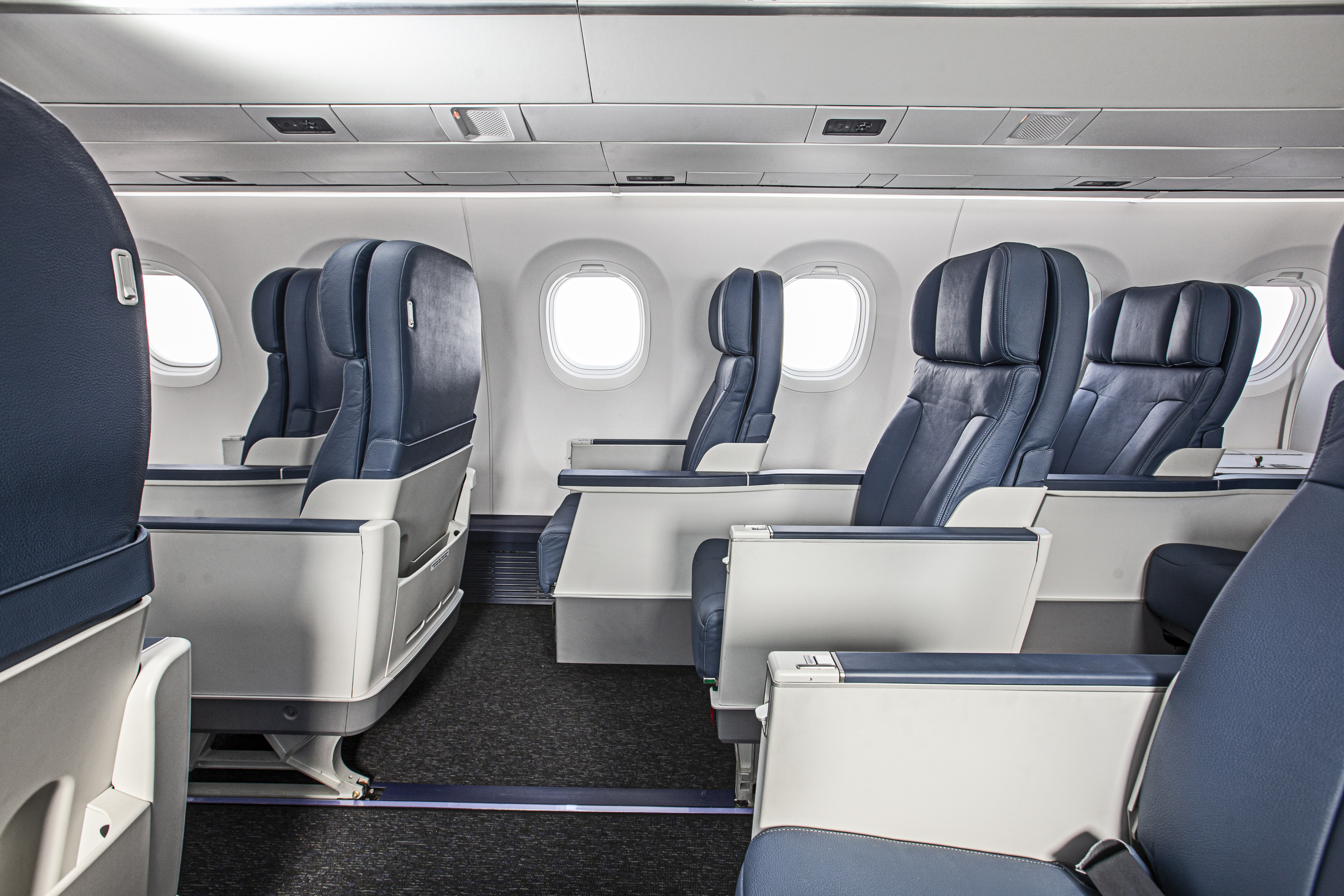 FOTOS-INTERNAS_195-E2_AIR-PEACE_37.jpg (1)