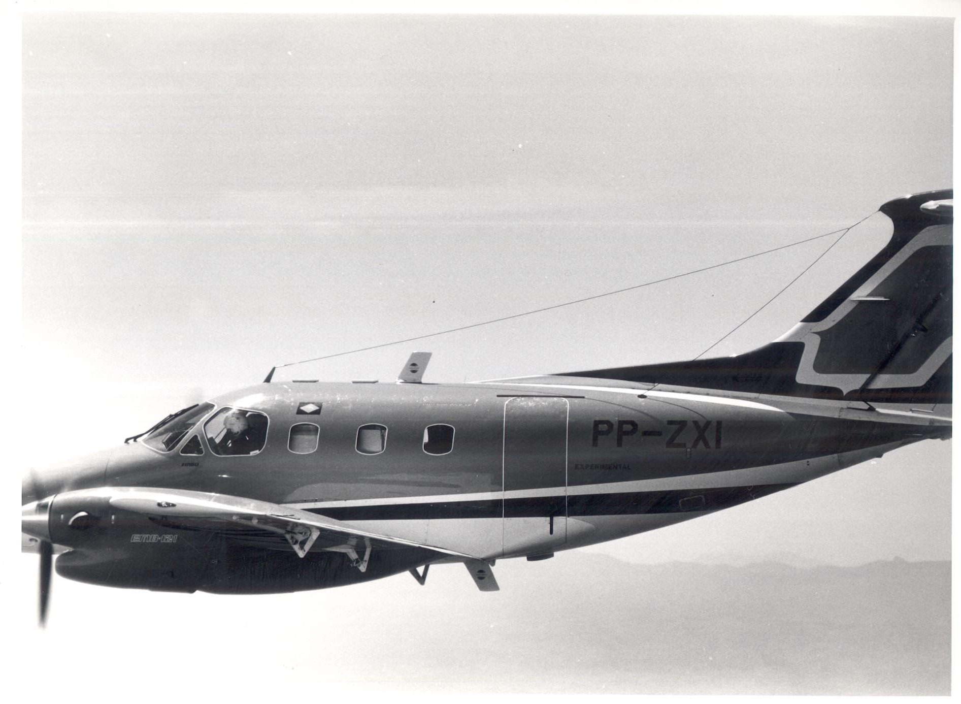 emb-121-side.jpg