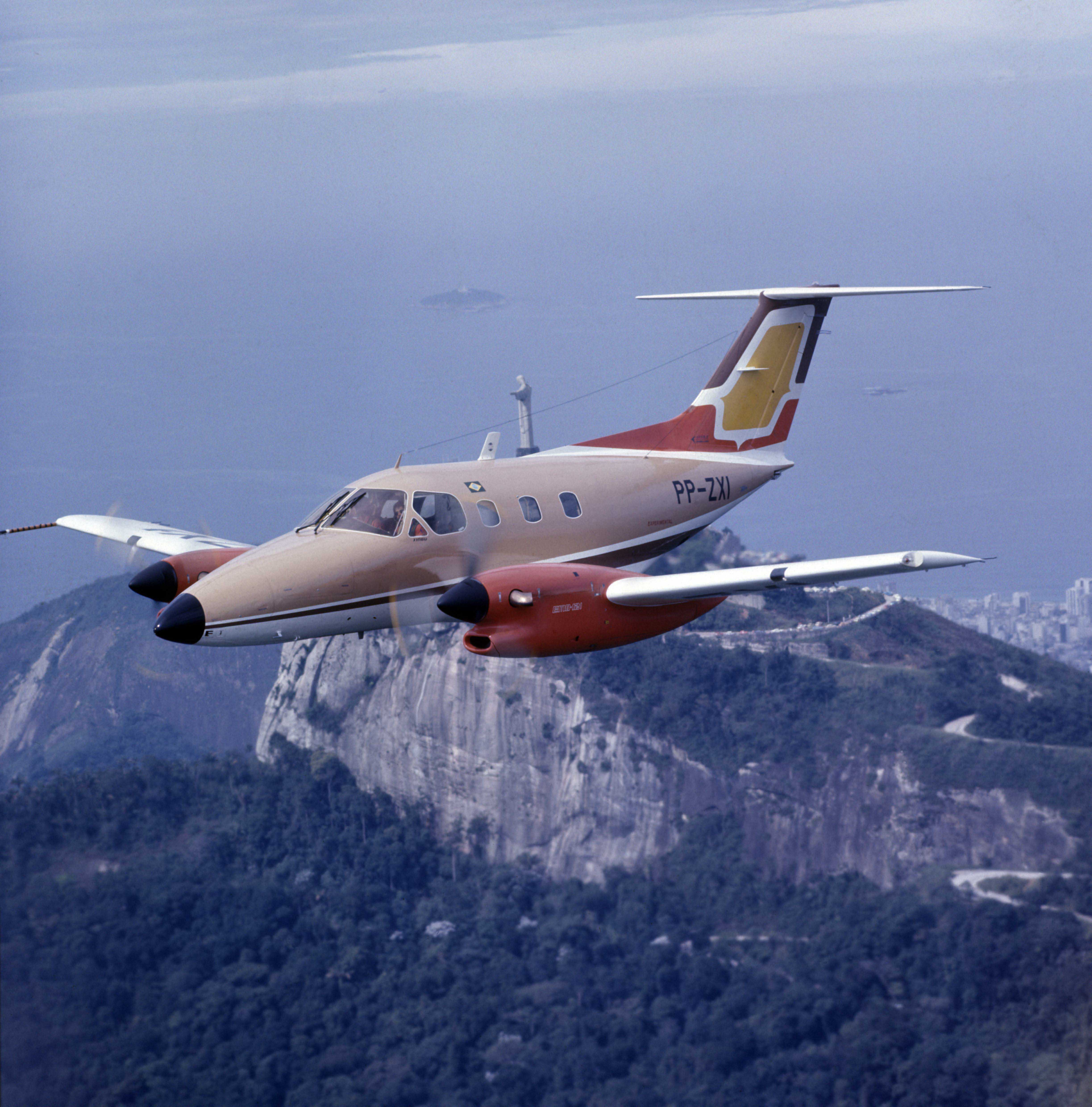 emb-121-red.JPG