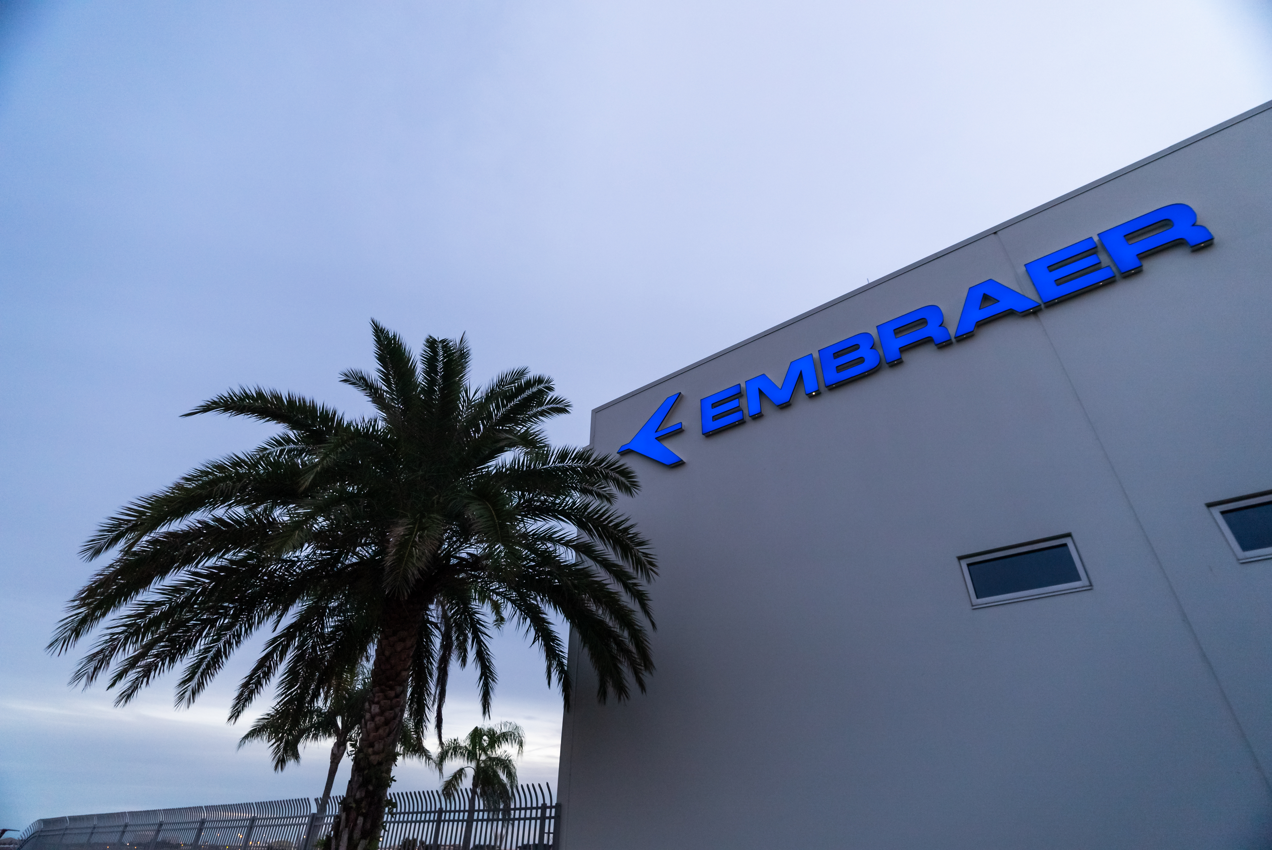 Header Embraer Document Moved