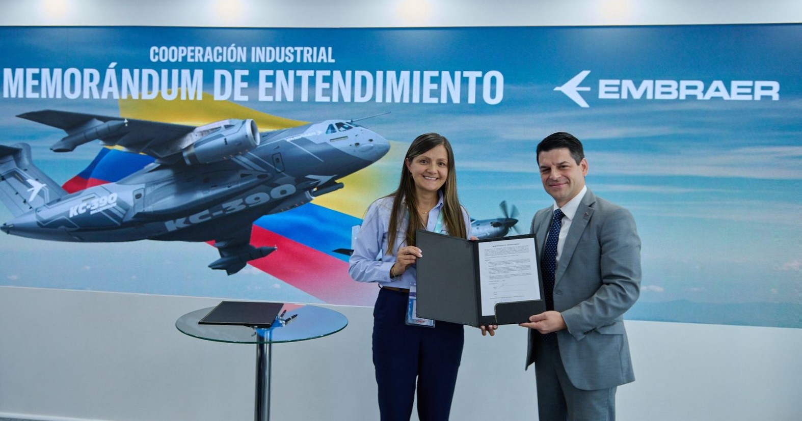 Header Embraer Media Center - Embraer
