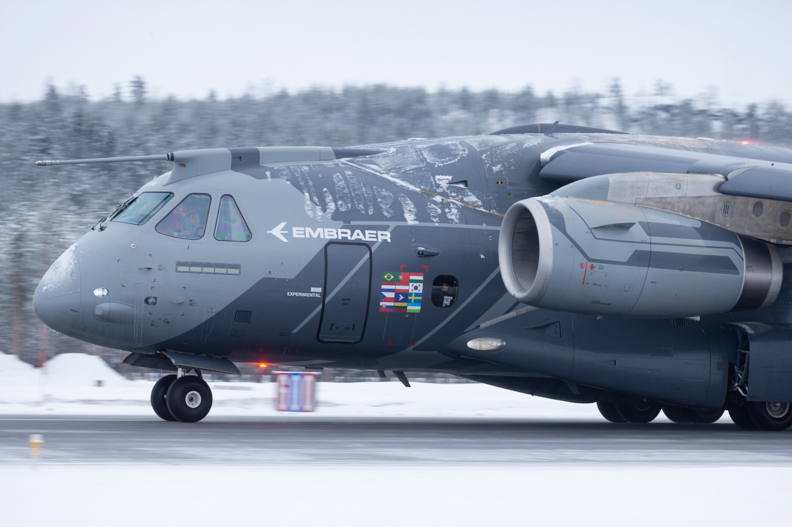Safety First Embraer Embraer, Saab and the Brazilian Air Force unveiled the first Gripen E ...