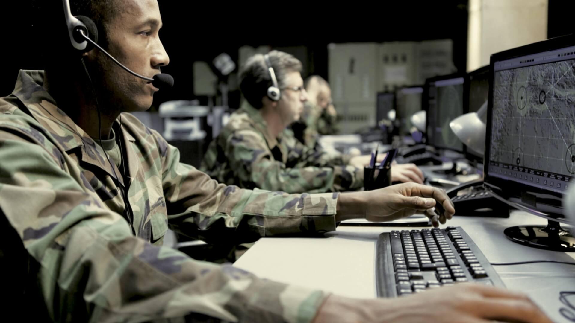Operative Training Flight Ops and Training - Defense and Security - Embraer