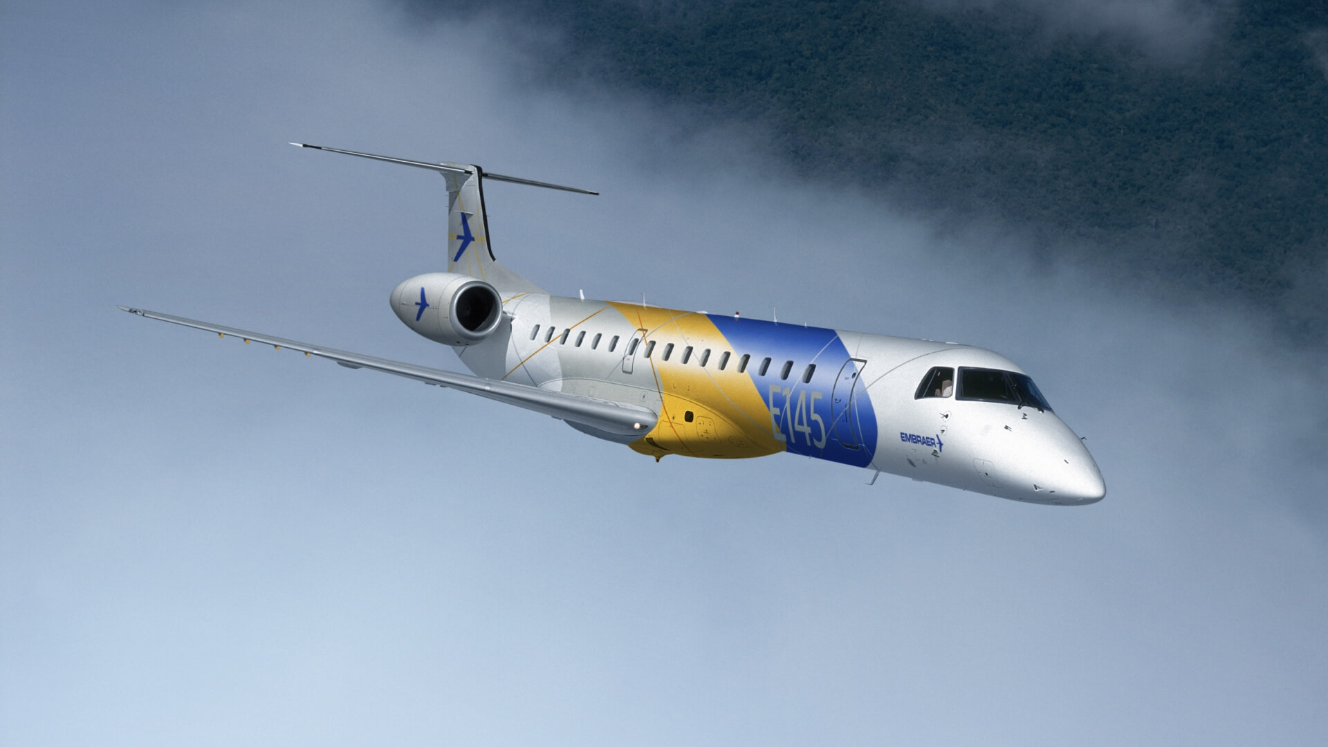 Embraer Rj ERJ 145 - Commercial Aviation - Embraer