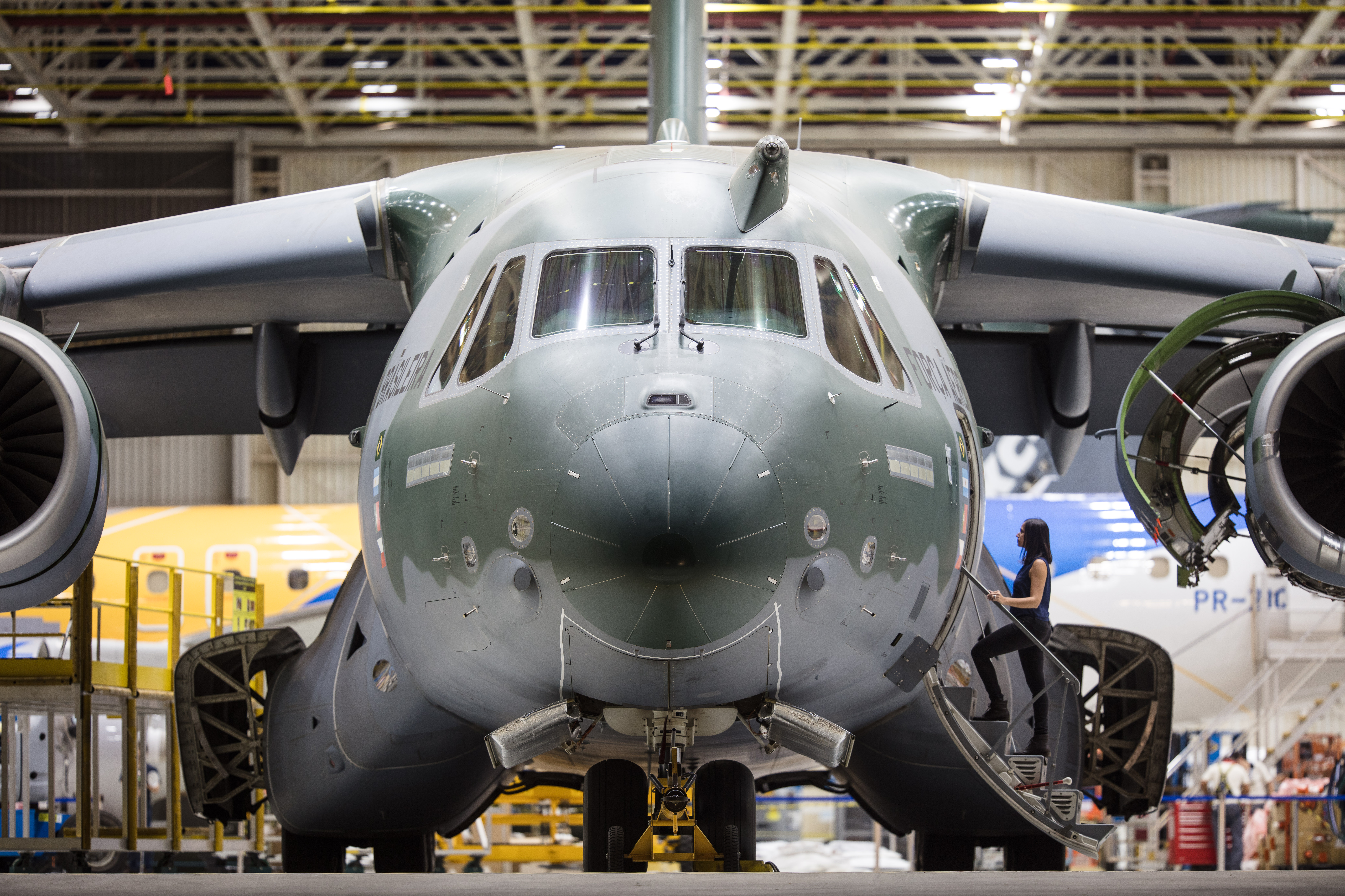 Care and Maintenance - Defense and Security - Embraer